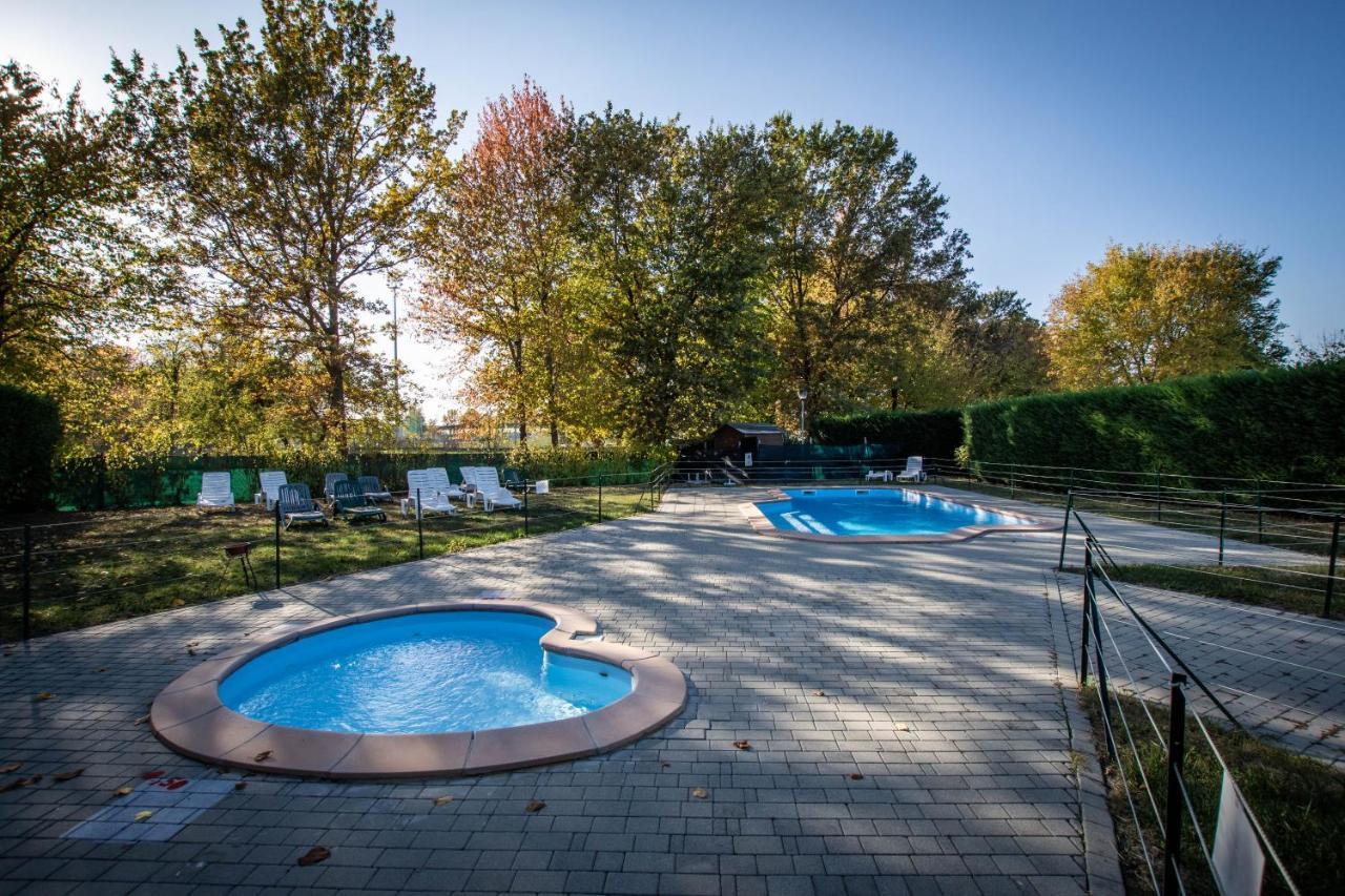 Eco House Roero Cottage Alba  Bagian luar foto